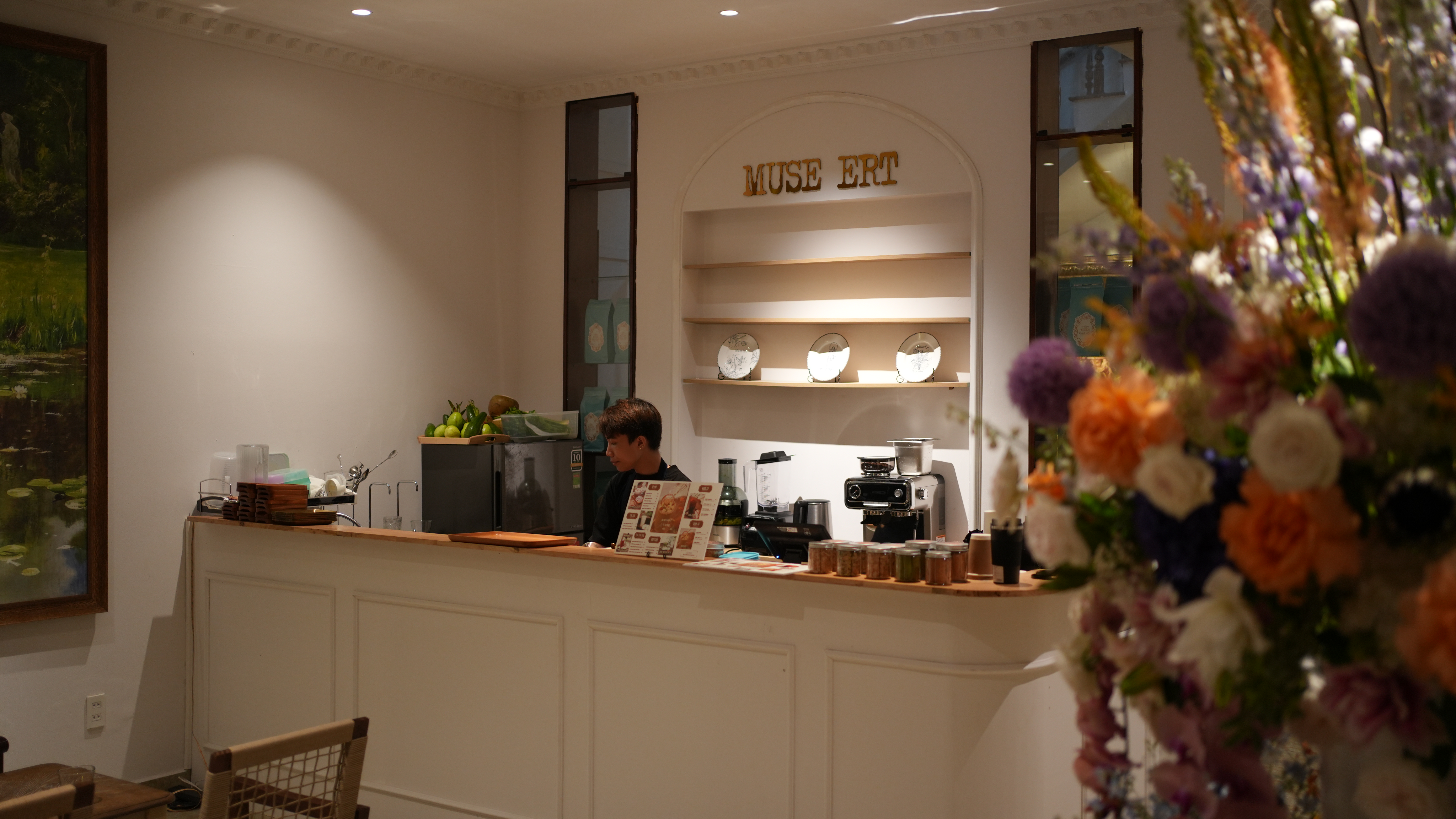 Lời ra quán Cafe khi gộp hết Job kinh doanh khác vào một tòa nhà